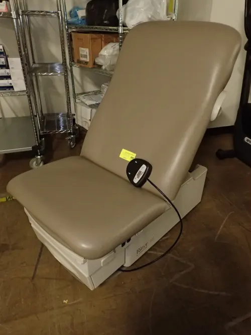 Ritter 222 Exam Table