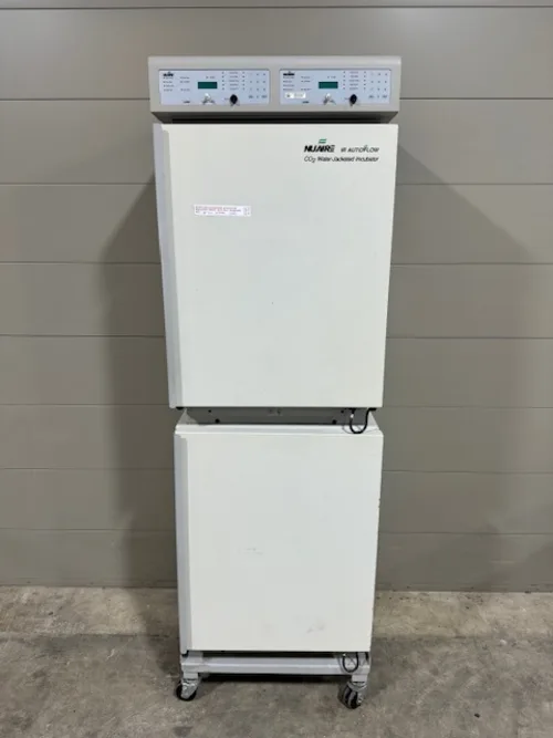 (1) Nuaire IR Autoflow CO2 Water-Jacketed Incubator 