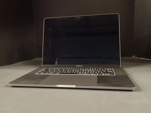 MacBook Pro (Digitally Sanitized | Includes Hard Drive)
