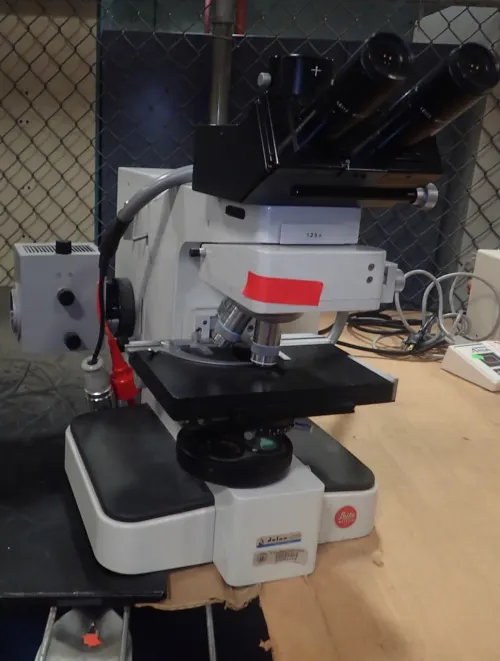 (1) Leitz Orthoplan Microscope