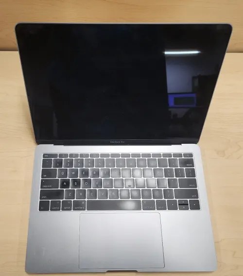 (1) Apple MacBook Pro, 13.3"