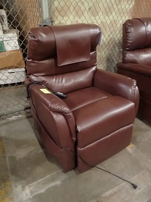 (1) Upholstered Recliner