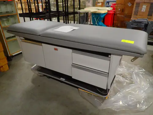 Hausmann 4747 Treatment Table (NEW / UNUSED)