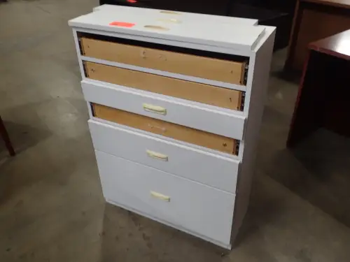 (1) 6-Drawer Dresser
