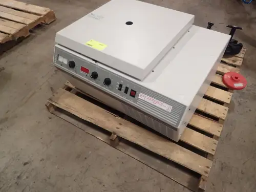 (1) Beckman Coulter Allegra 6R Centrifuge And Accessories