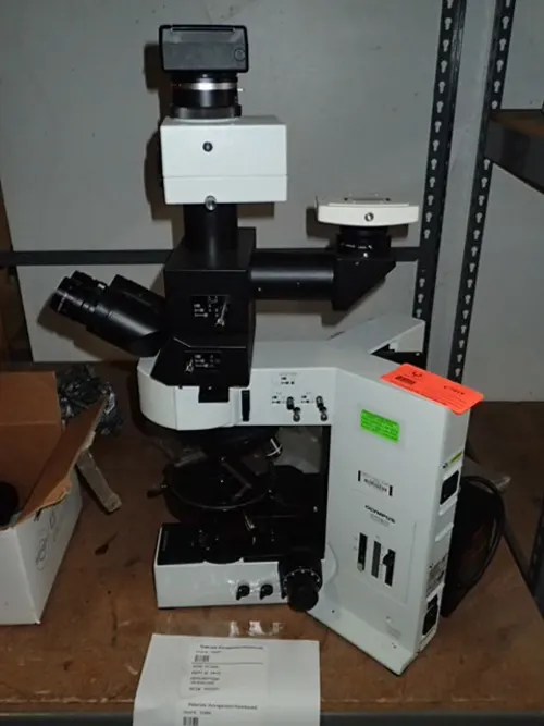 (1) Microscope With (2) Cameras
