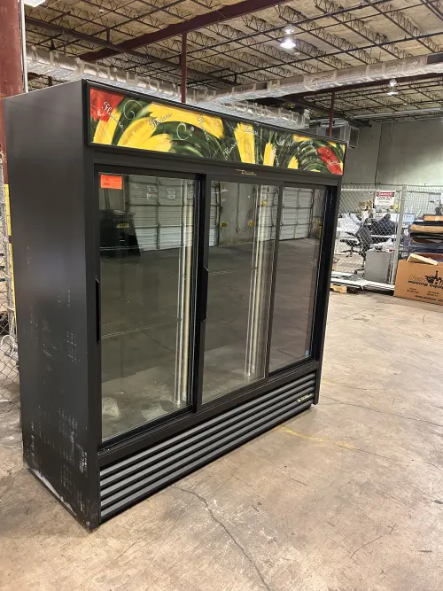 (1) True GDM-69FC 3-Door Refrigerated Glass Merchandiser