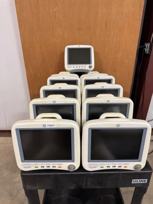 (11) GE Dash 4000 Patient Monitors