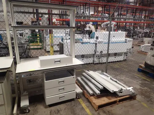 (1) Lab Workstation