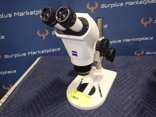 (1) Zeiss Stemi 2000 Microscope
