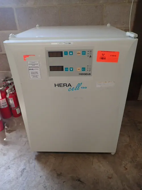 (1) Heraeus Hera Cell 150 Incubator