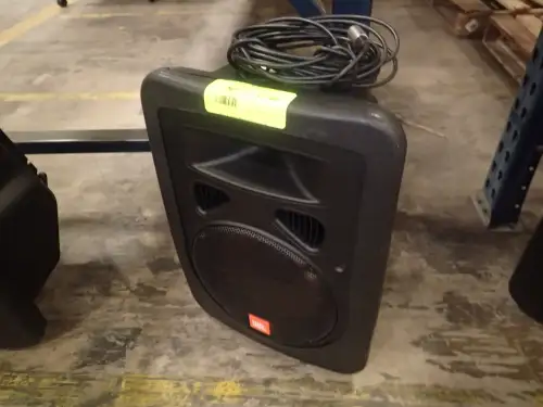 (1) JBL Eon 10 G2 Powered Speaker