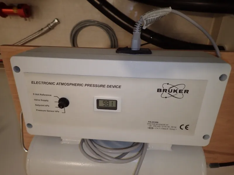 Bruker 600 UltraShield NMR Spectrometer Magnet | Surplus Marketplace