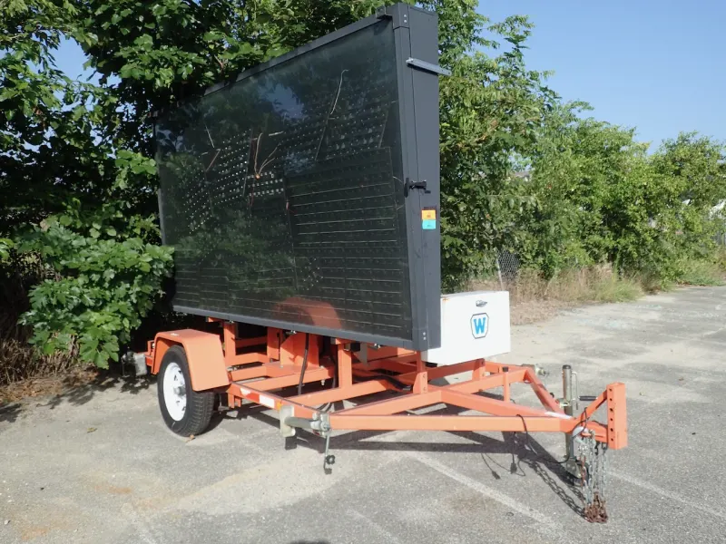 Wanco Message Sign on Matrix Single Axle Trailer | Surplus Marketplace