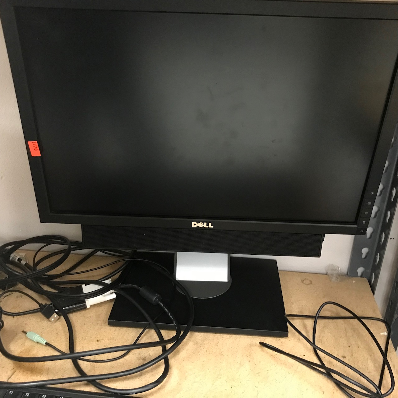 Complete Office Desk set up with Dell Optiplex 7060 Surplus Marketplace