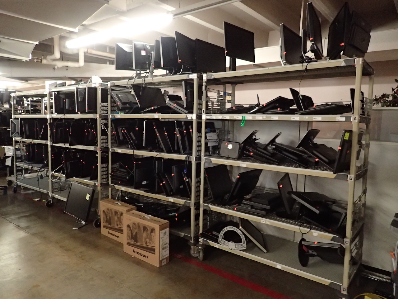 (130) Assorted Computer Monitors | Surplus Marketplace