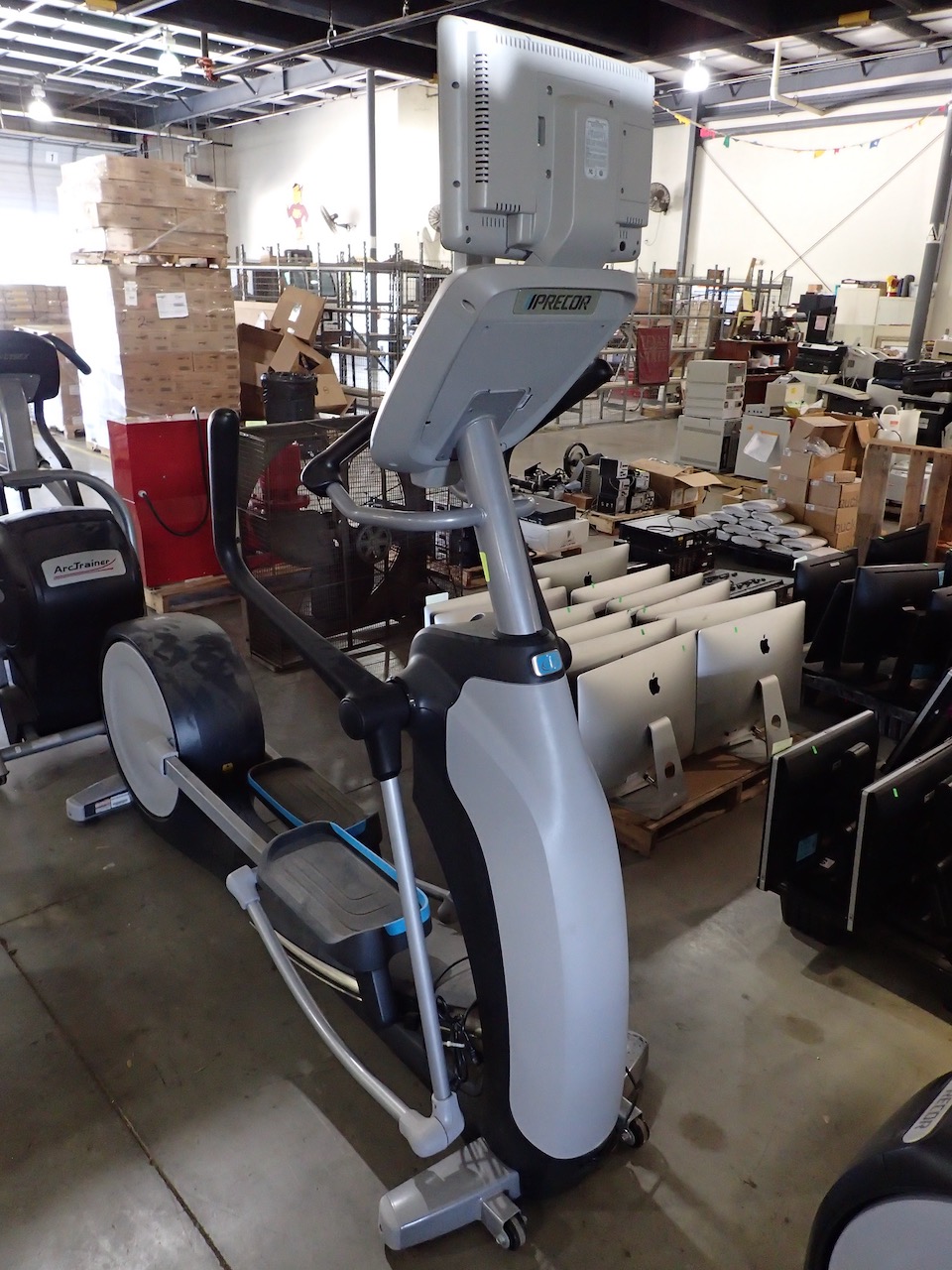 (1) Precor EFX Cross Ramp Elliptical Machine | Surplus Marketplace
