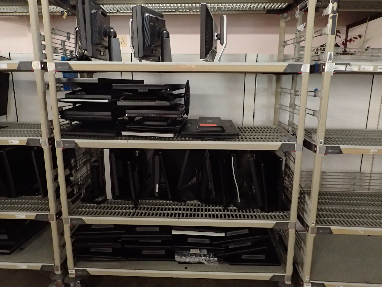 (54) Assorted Computer Monitors | Surplus Marketplace