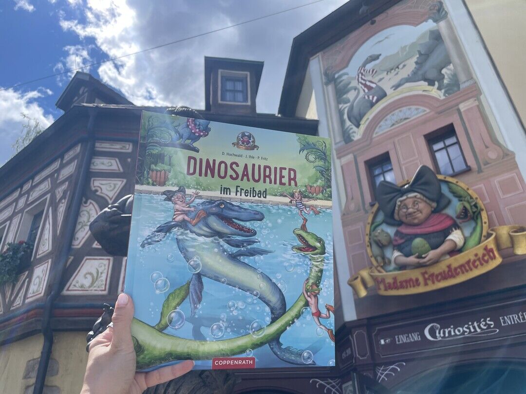 Dinosaurier im Freibad