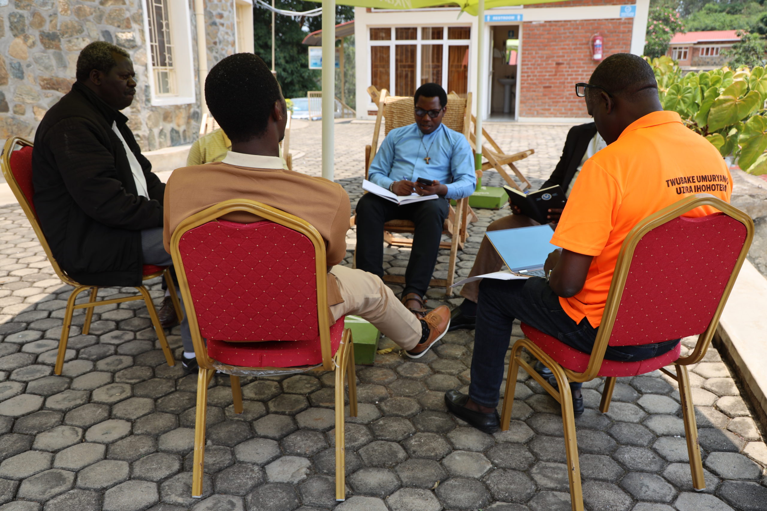 SWOT analysis in groups – Nyundo/Kibuye.