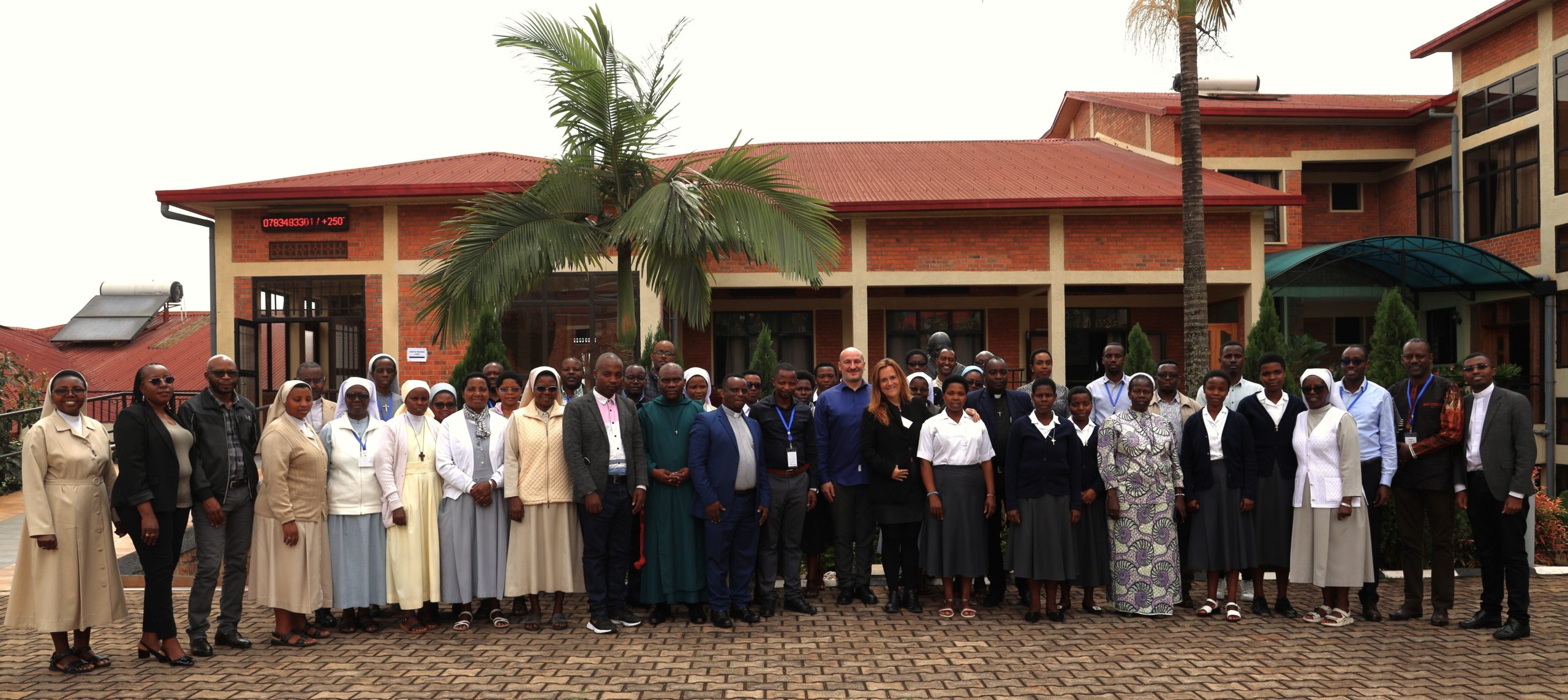 Group photo / Participants and facilitators of the Ethic AI workshop for Rwandan Catholic institutions’ delegates.
