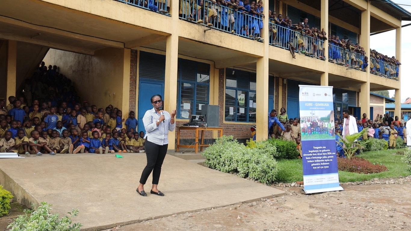Rubavu: In collaboration with MIGEPROF and Rubavu District, Caritas Rwanda conducted teenage pregnancy prevention in Rubavu schools