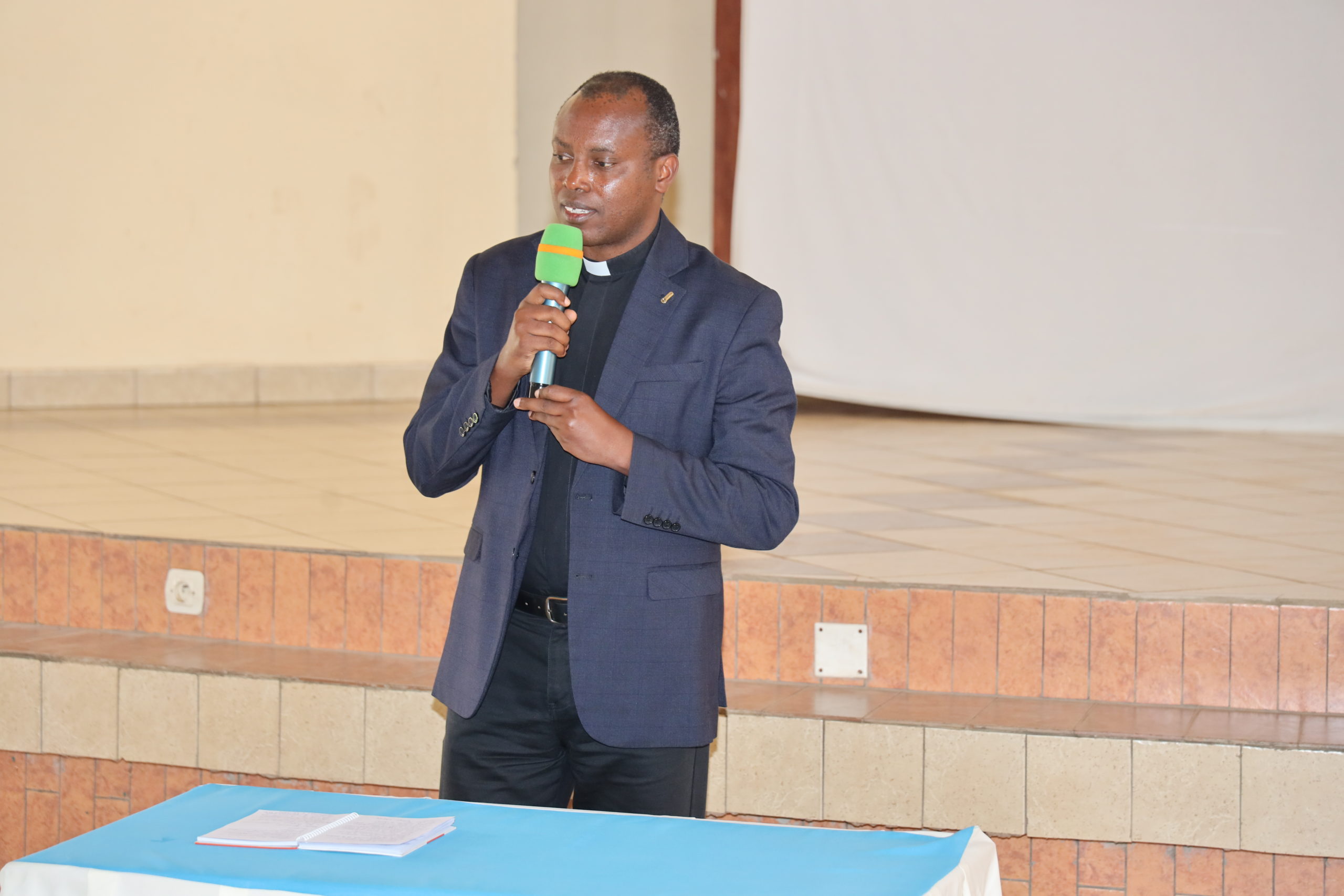 Father Oscar Kagimbura, Secretary General of Caritas Rwanda, during the closing of the workshop.