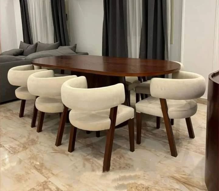 طاولة طعام 8 كراسي خشب سويدي طبيعي | تصميم فاخر يجمع العائلة حول الأناقة 2