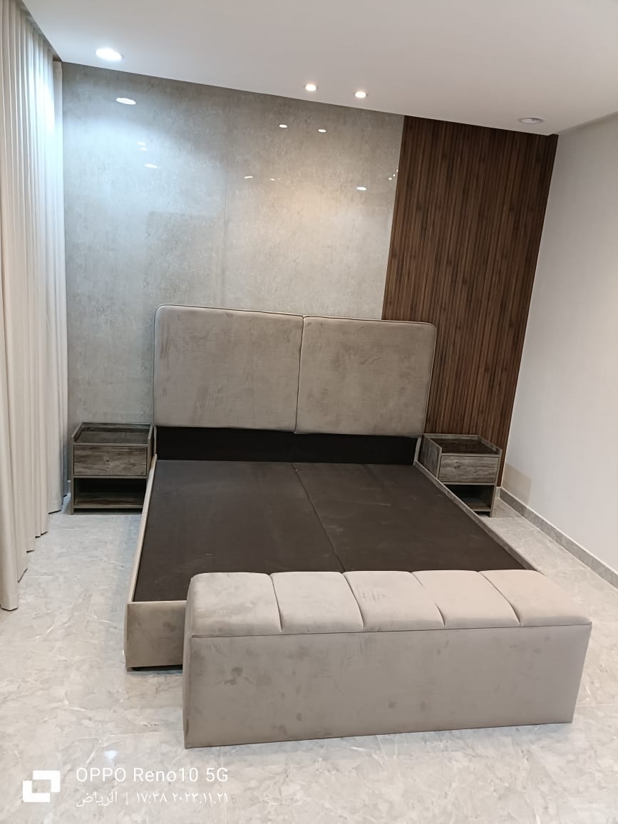 قطعة أثاث مفصلة زيتي تصميم كلاسيكي
