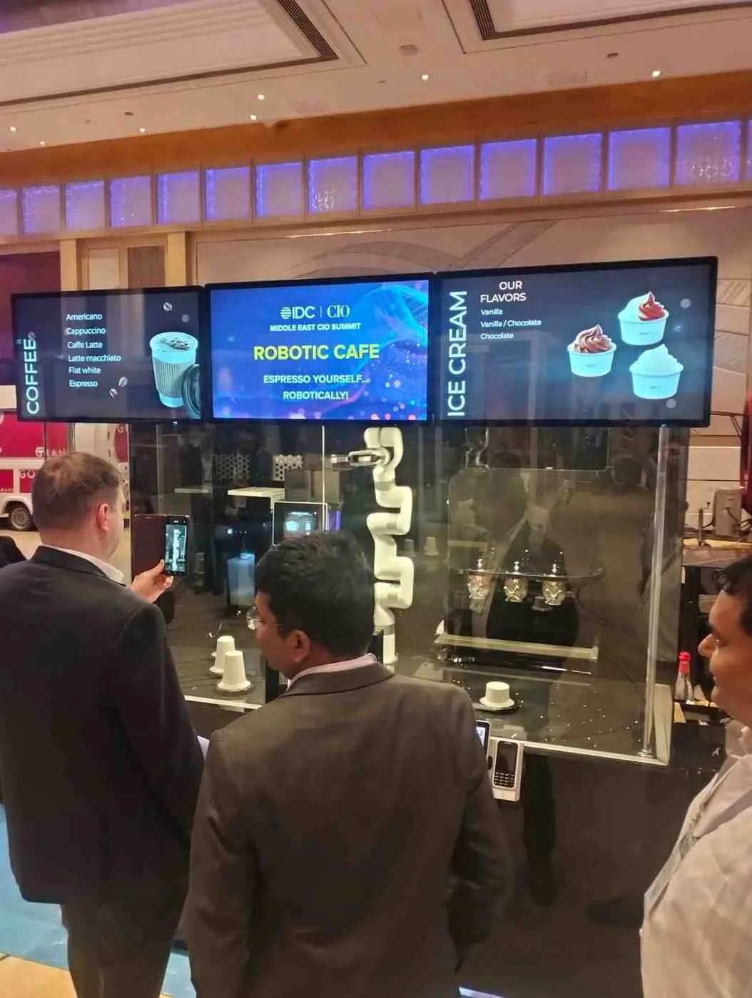 IDC Middle East CIO Summit 2025-VLT Robotics Cafe Manufacturer 2