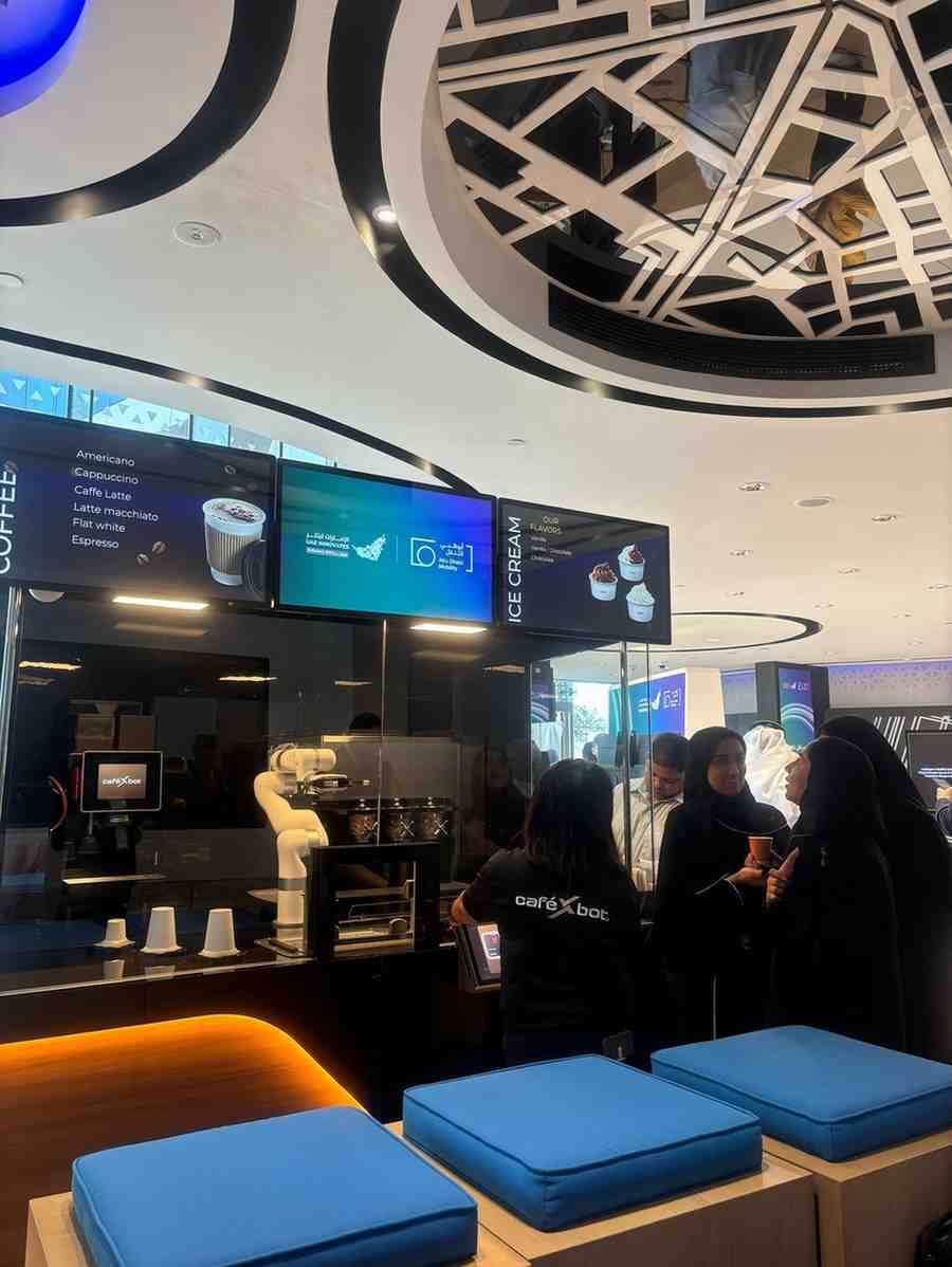 Abu Dhabi Mobility Innovation-Ice Cream Robot 2