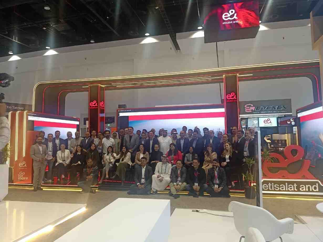 Data Cloud Middle East 2025-cafe robot 2