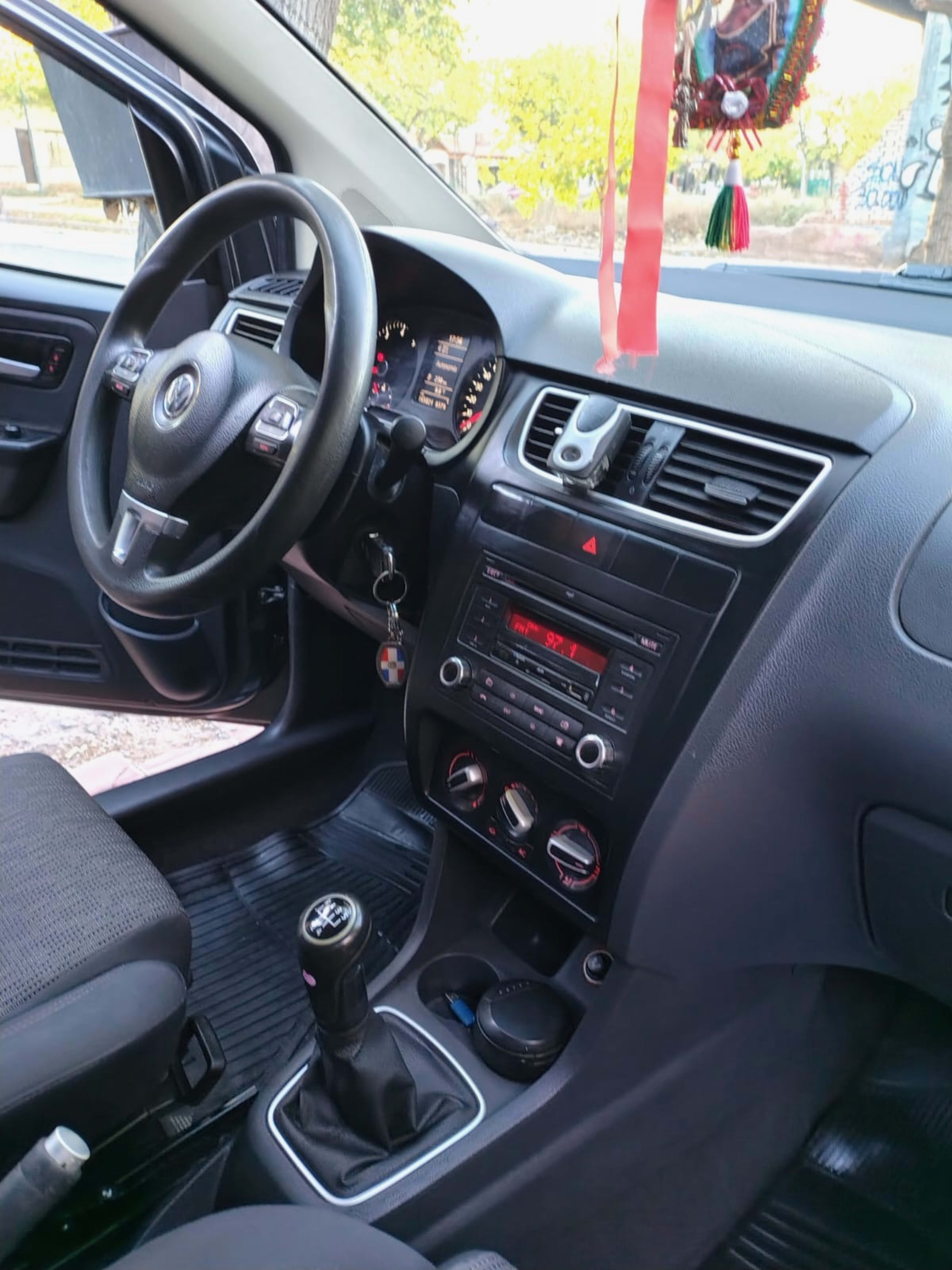 Volkswagen Suran 2013 Trendline — foto 8