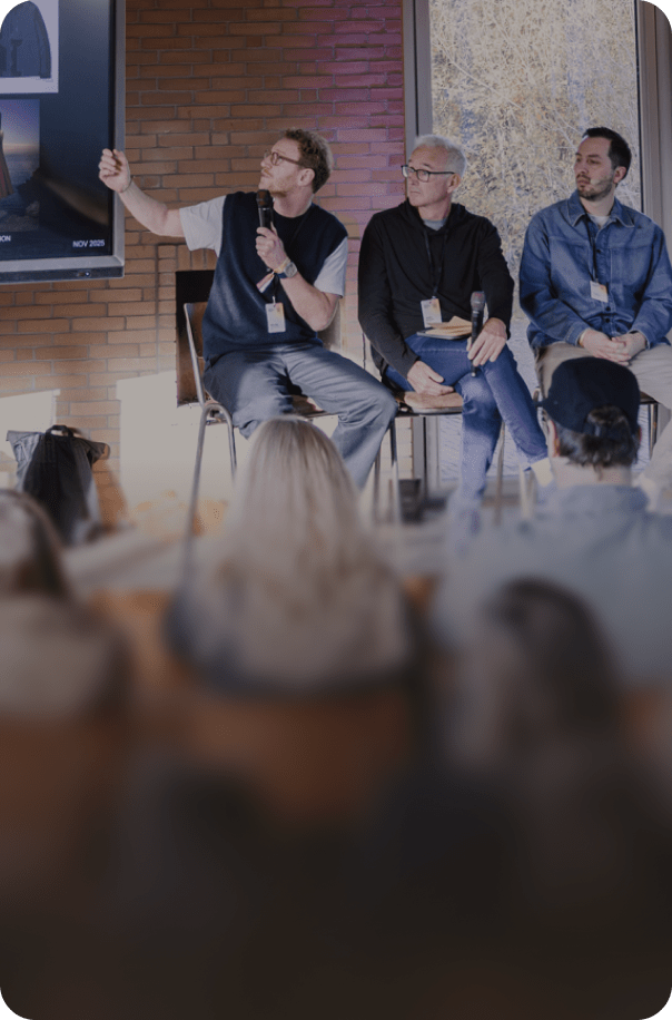 From Pilot Projects to Enterprise Scale: Lessons from AI's Early Adopters