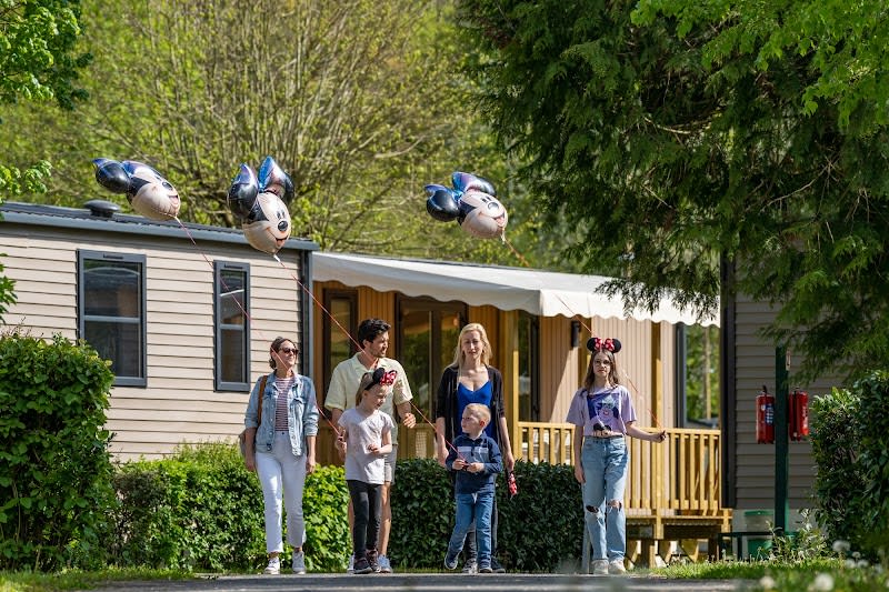 Camping Country Park - Crécy la Chapelle — photo