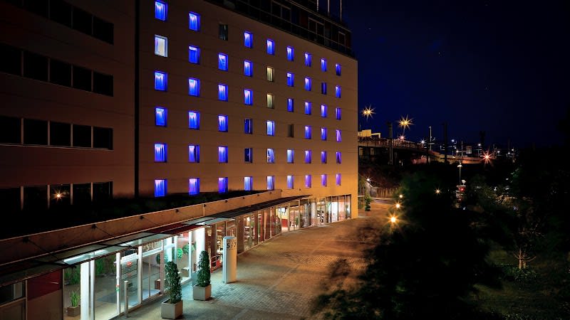 Hôtel Ibis Lyon Caluire Cité Internationale — photo
