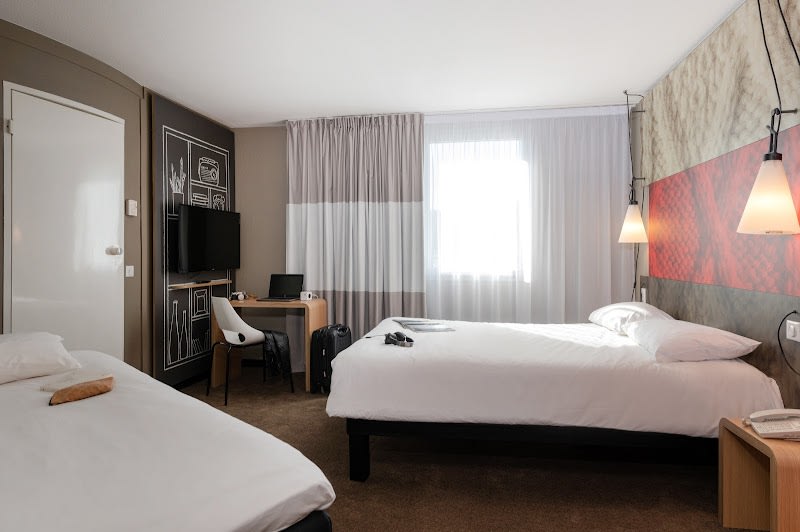 Hôtel Ibis Lyon Caluire Cité Internationale — photo