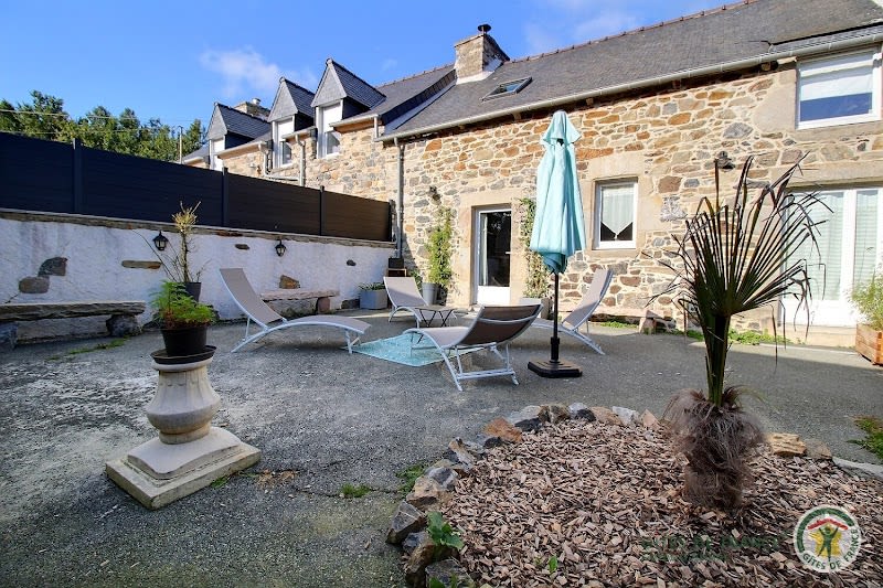 Gite Chat Loupe sur le site L'Antre De Baie — photo