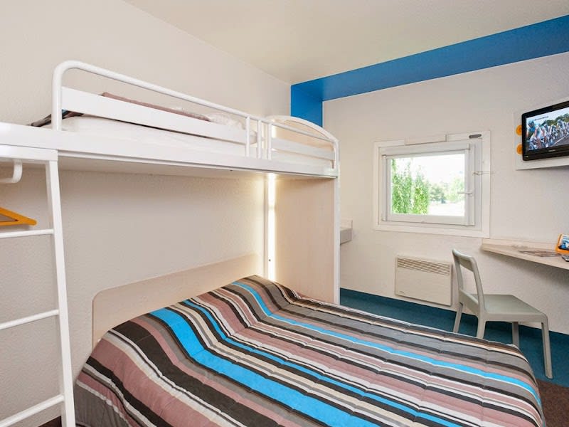 HotelF1 Toulouse Ramonville — photo