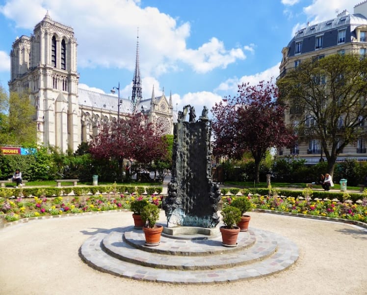 Square René Viviani — photo