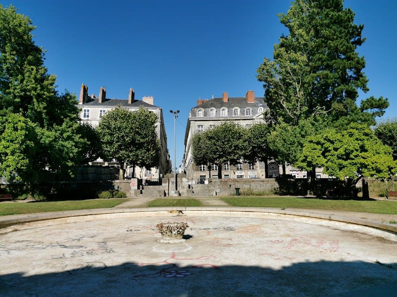 Square Jean-Baptiste Daviais — photo
