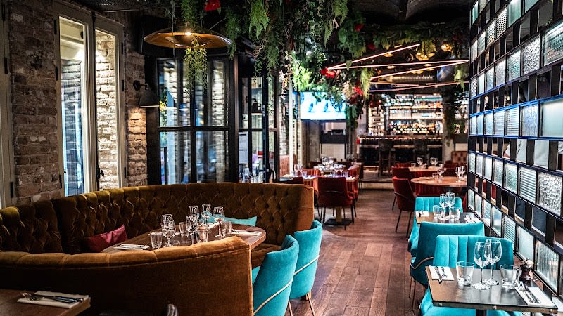 Pub St Germain — photo
