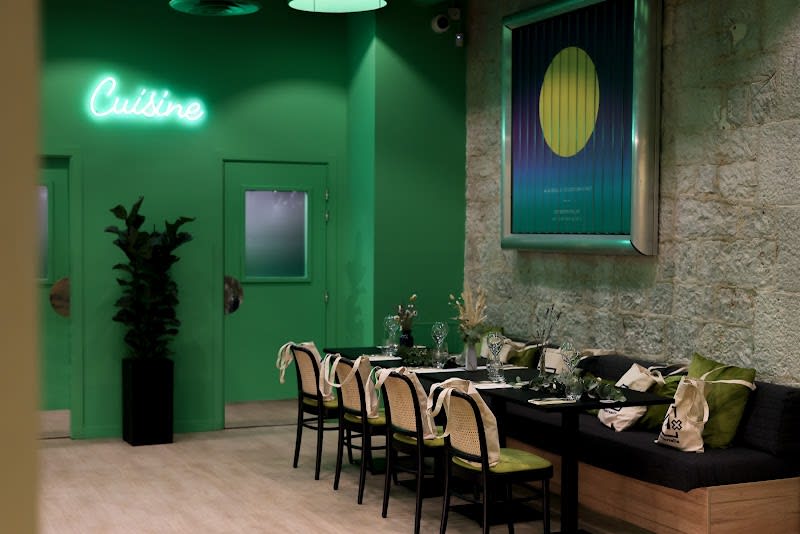 Maison Yellow - Restaurant & Bar — photo