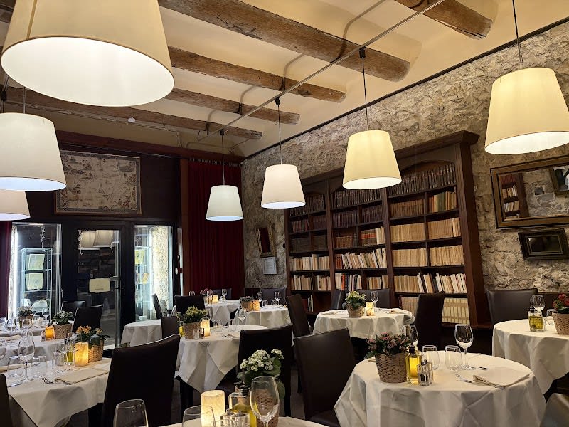 Restaurant Les Arcenaulx Marseille Vieux Port — photo