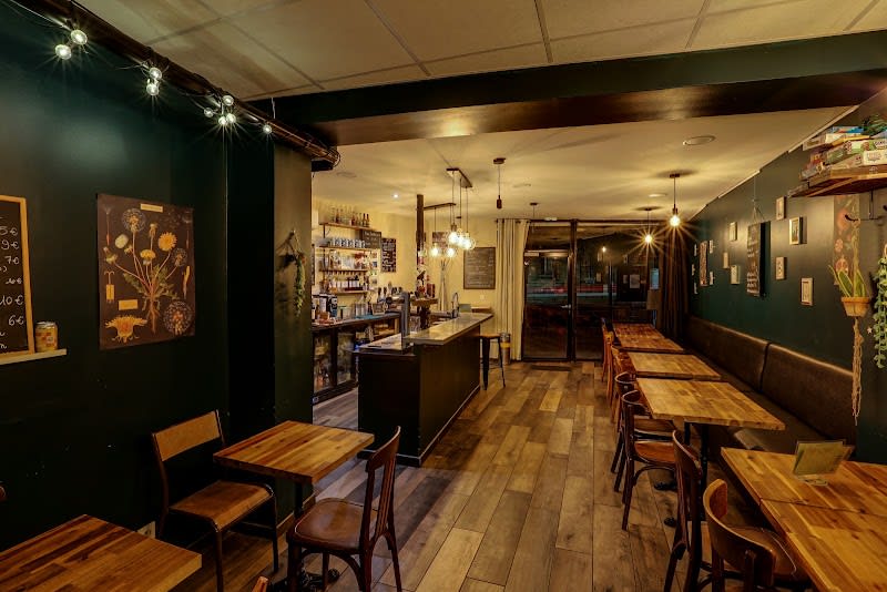 Le Local Mini Brasserie — photo