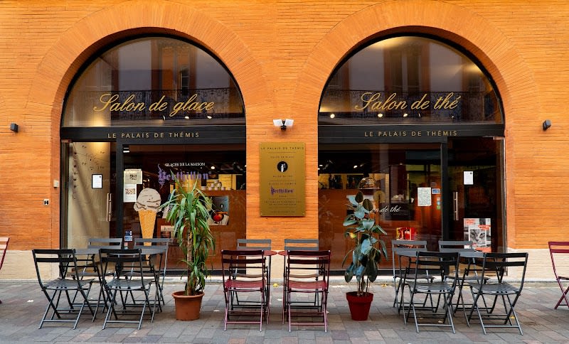 Le Palais de Thémis — photo