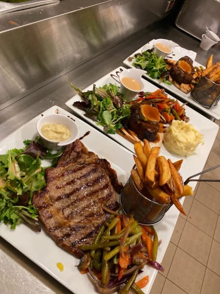 Beef & Bar — photo