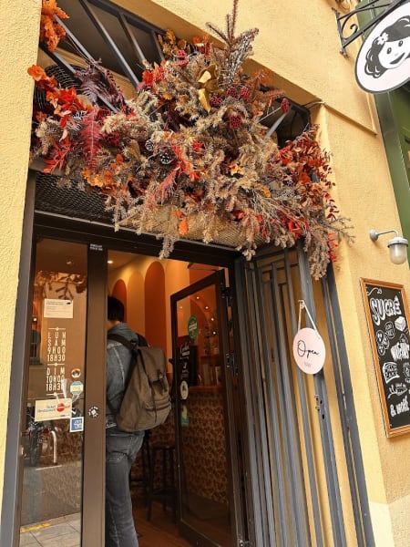 Emilie and the Cool Kids Vieux Nice — photo