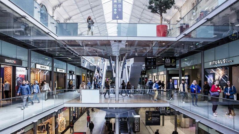 Centre Commercial Saint Lazare — photo