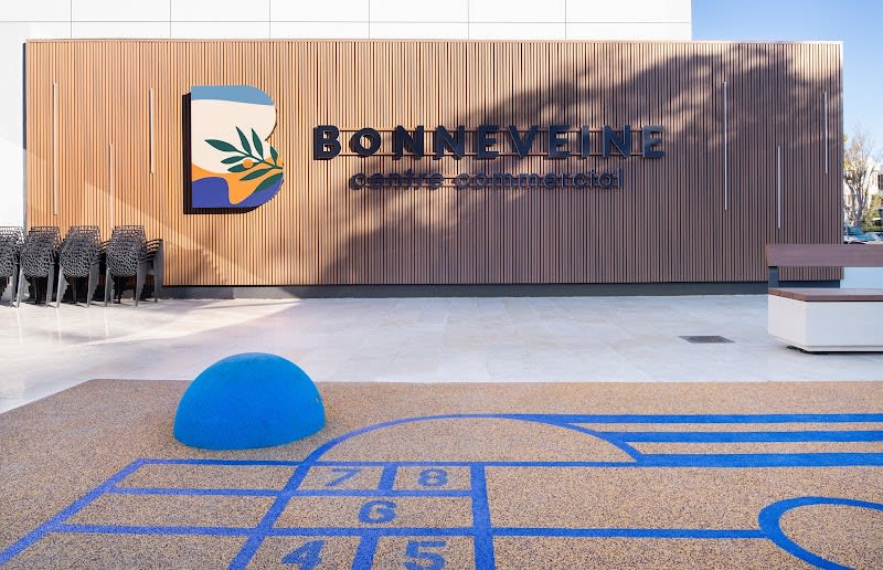 Centre Commercial Bonneveine — photo
